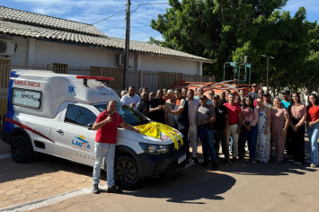 População de Lagoa do Tocantins é beneficiada com nova ambulância e pipa