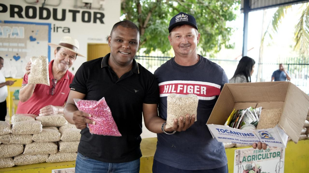 Prefeitura de Lagoa do Tocantins entrega sementes e adubos a pequenos produtores
