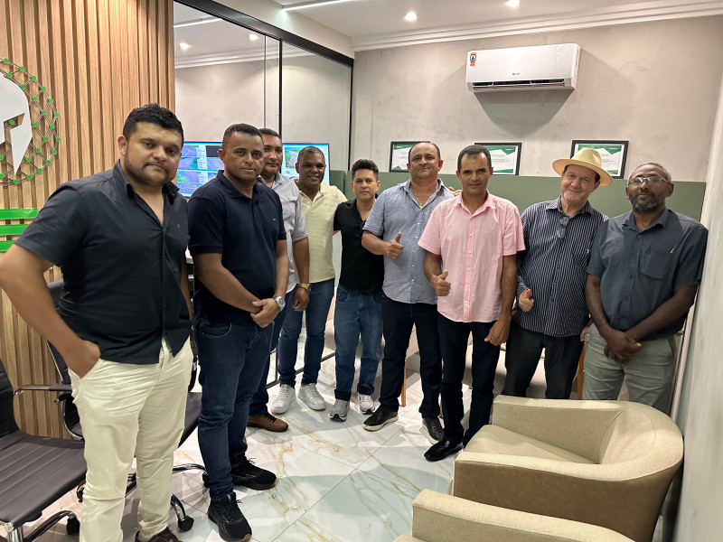 Prefeito Leandro e vereadores anunciam implantação do sistema de monitoramento com câmeras de segurança na cidade