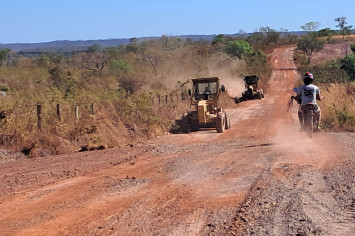 Prefeitura de Lagoa do Tocantins dá sequência à recuperação de estradas vicinais na zona rural